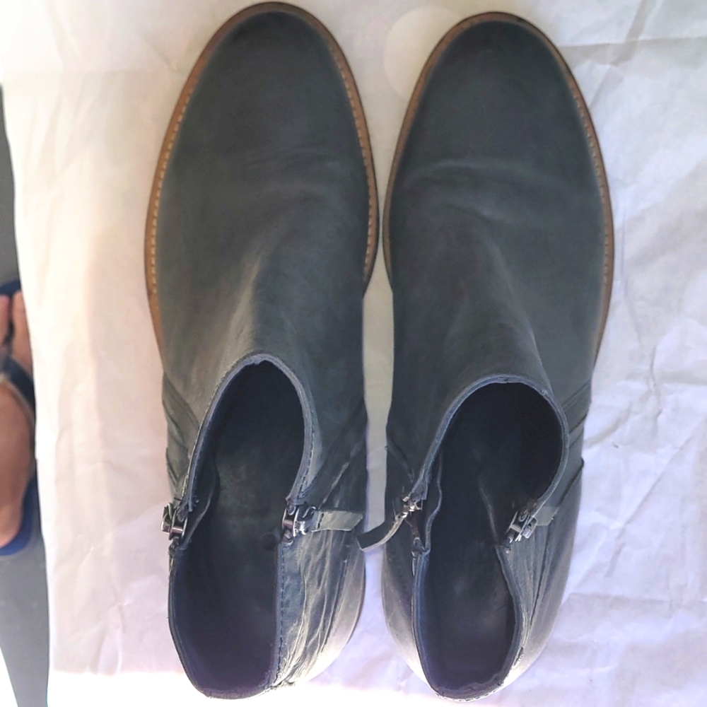 Diesel Men leather western boots size 10.5